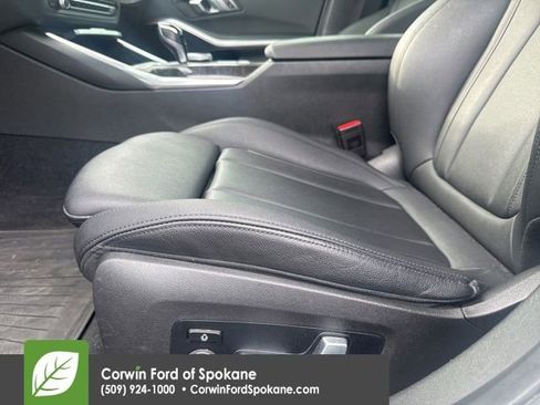 Used 2021 BMW 330i xDrive Sedan w/ M Sport Package image 7