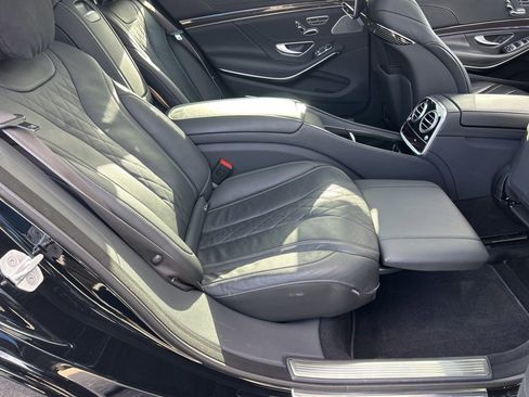 Used 2017 Mercedes-Benz S 550 Sedan image 29
