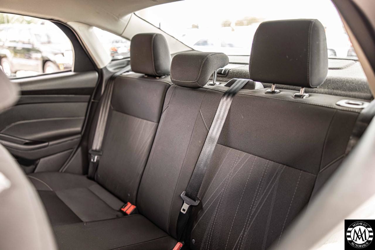 Used 2017 Ford Focus SE FWD image 32