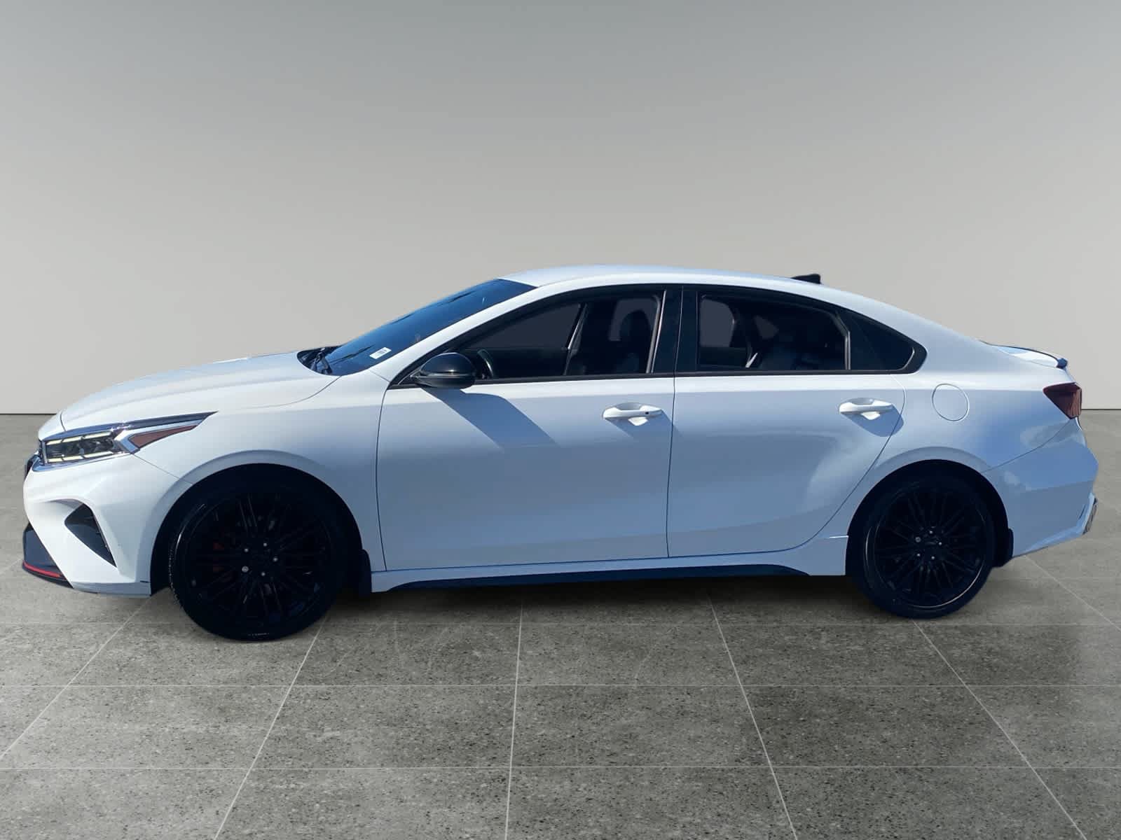 Used 2023 Kia Forte GT FWD image 2