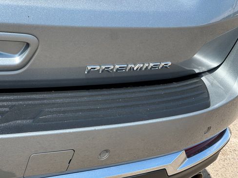 Used 2025 Chevrolet Tahoe Premier RWD image 28