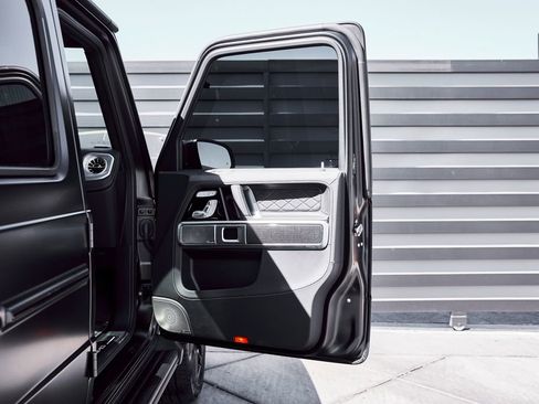 Used 2025 Mercedes-Benz G 63 AMG 4MATIC image 23