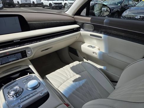 Used 2025 Genesis G90 3.5T AWD/4WD image 16