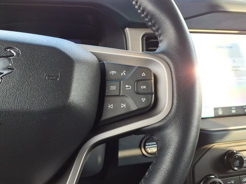 Used 2024 Ford Bronco Outer Banks image 17