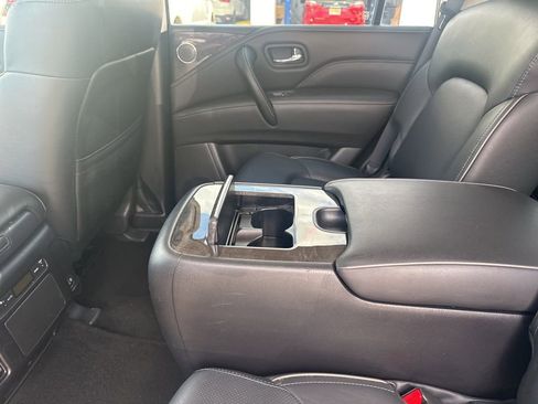 Used 2024 INFINITI QX80 Luxe AWD/4WD image 24