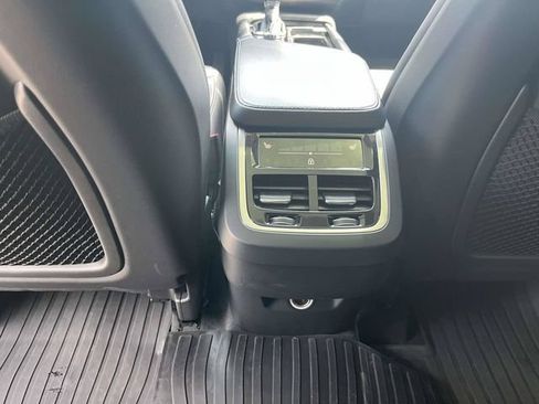 Used 2020 Volvo XC90 T5 Momentum w/ Protection Package Premier AWD/4WD image 15