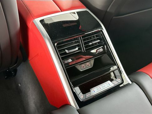 New 2025 BMW ALPINA B8 xDrive Gran Coupe image 18