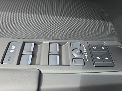 New 2026 Land Rover Defender 110 S image 27