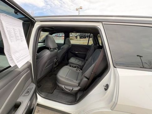 Used 2025 Lexus TX 500h AWD w/ Technology Package image 26