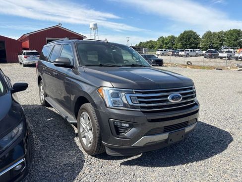 Used 2021 Ford Expedition Max XLT RWD image 3