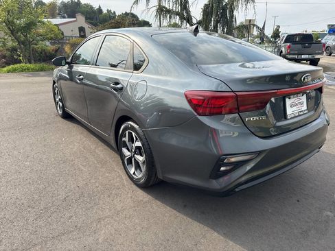Used 2019 Kia Forte LXS image 5