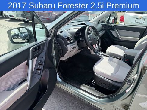 Used 2017 Subaru Forester 2.5i Premium w/ All-Weather Package AWD/4WD image 12