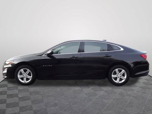 Used 2023 Chevrolet Malibu LT FWD image 2