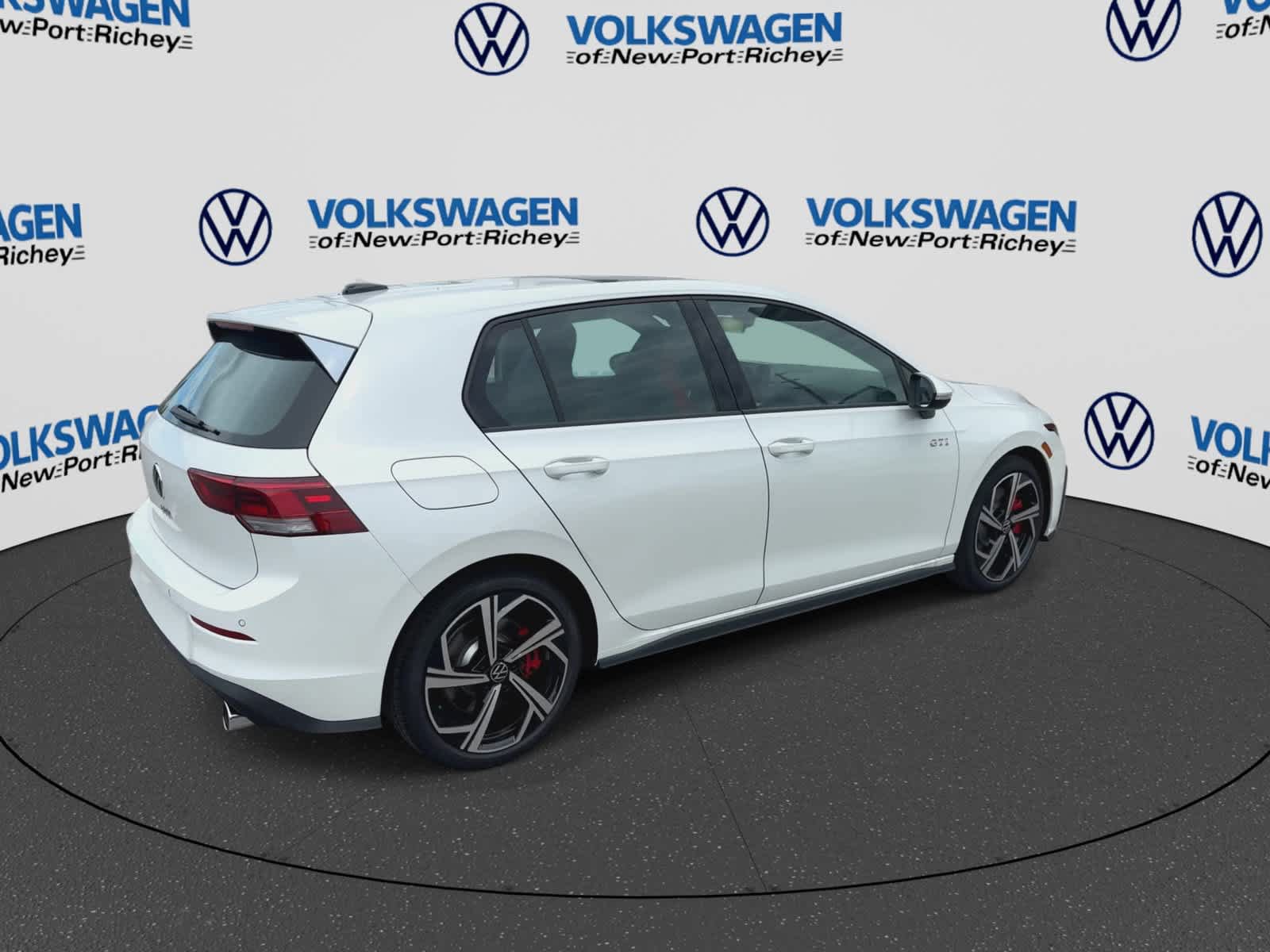 New 2026 Volkswagen GTI SE FWD image 8