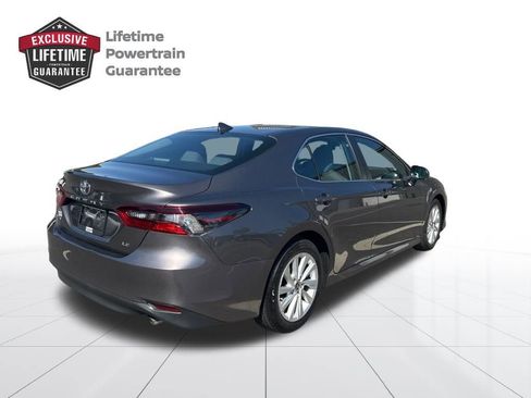 Used 2024 Toyota Camry LE image 5
