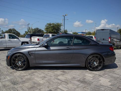 Used 2018 BMW M4 Convertible w/ Competition Package RWD image 7