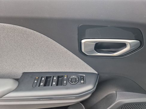 New 2025 Kia K4 EX image 7