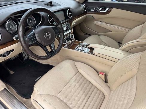 Used 2013 Mercedes-Benz SL 550 image 26
