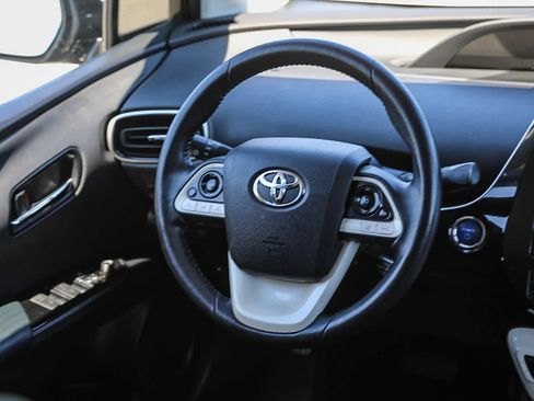 Certified 2019 Toyota Prius Prime Plus FWD image 15