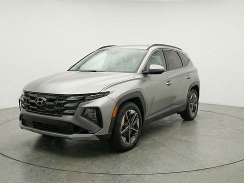 Used 2025 Hyundai Tucson SEL AWD/4WD image 3