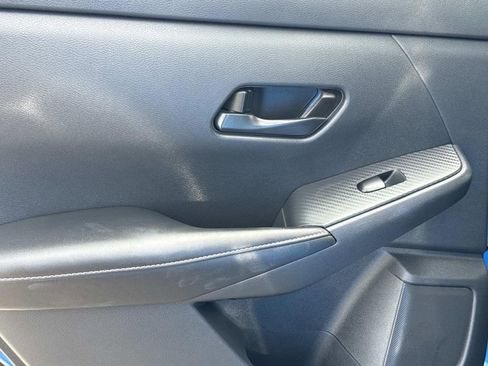 Certified 2025 Nissan Sentra SV FWD image 12