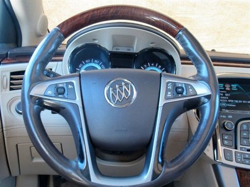 Used 2011 Buick LaCrosse CXS FWD image 18