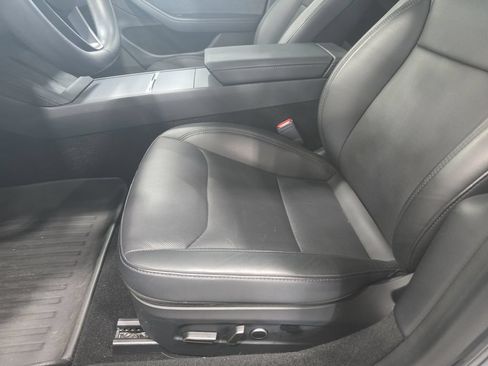 Used 2024 Tesla Model 3 Long Range AWD/4WD image 17