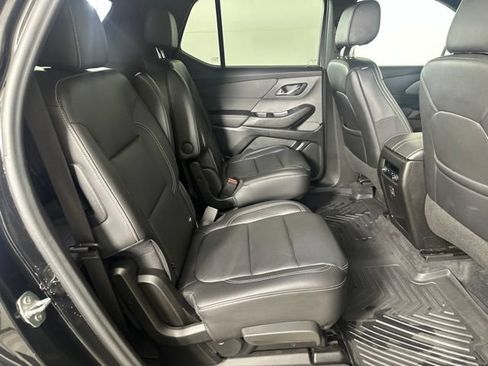Used 2022 Chevrolet Traverse LT AWD/4WD image 23