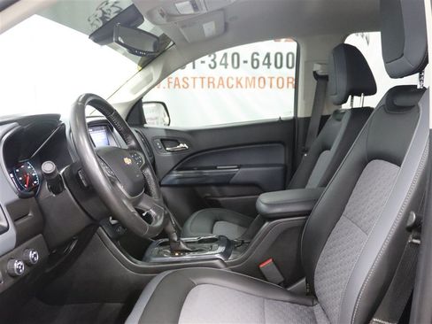 Used 2019 Chevrolet Colorado Z71 AWD/4WD image 13