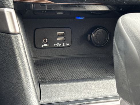 Used 2020 Subaru Forester Premium image 12