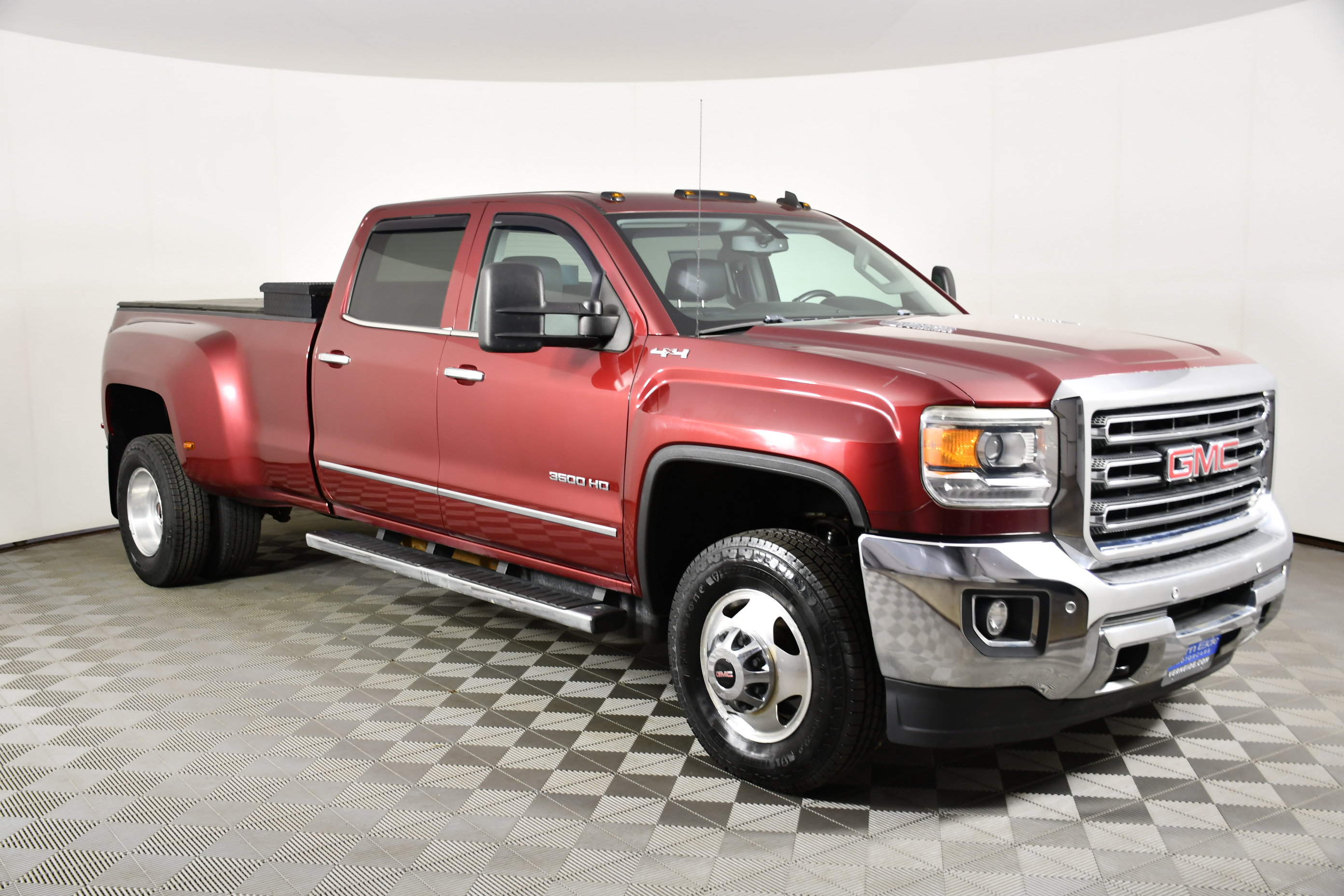 Used 2015 GMC Sierra 3500 SLT AWD/4WD image 4