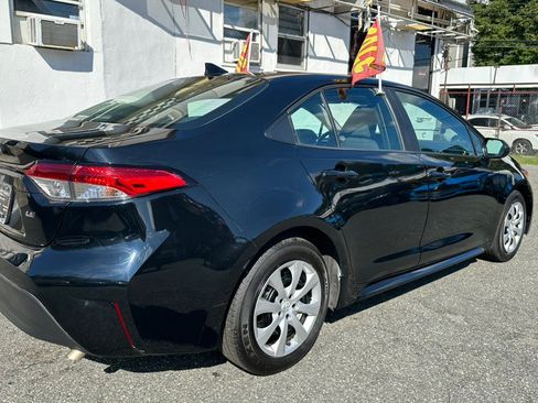 Used 2024 Toyota Corolla LE FWD image 30