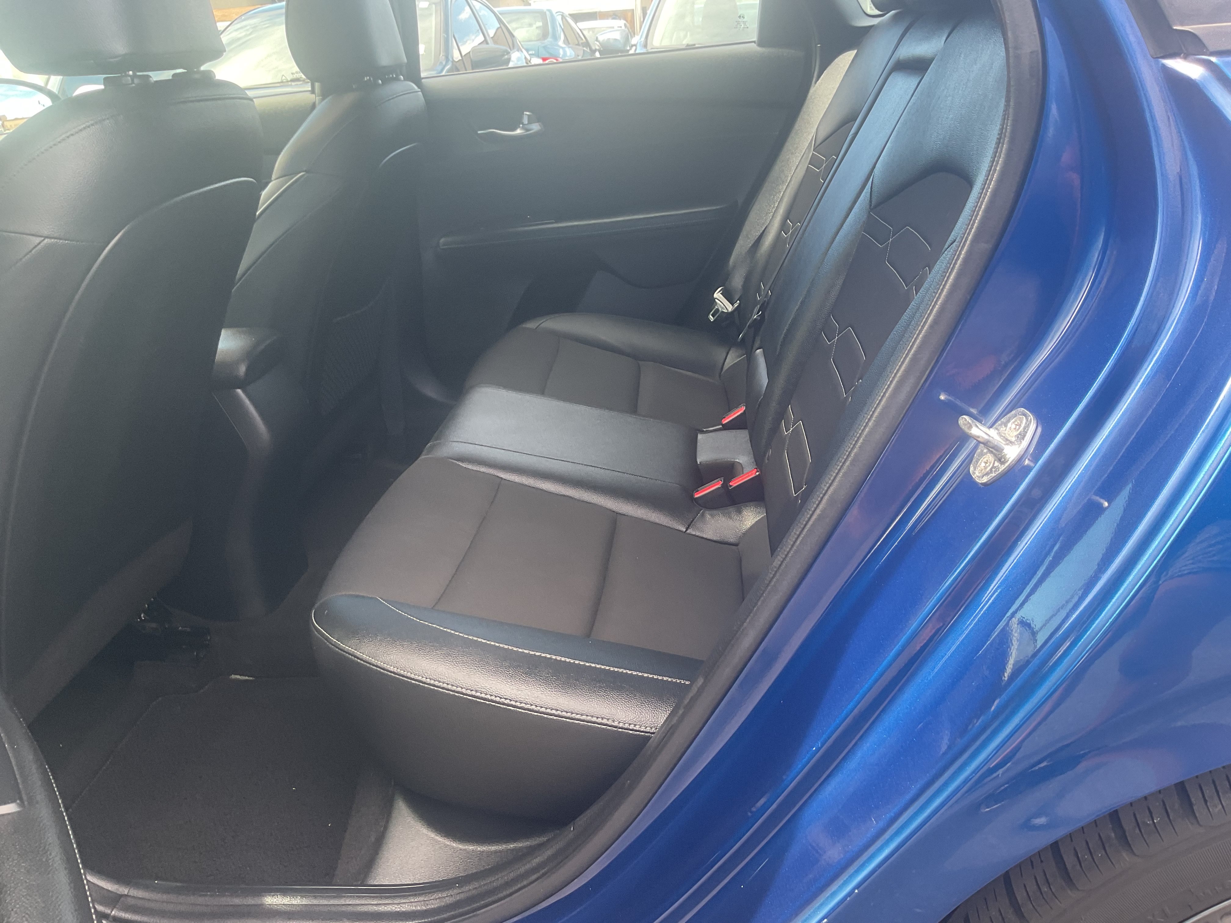 Used 2020 Kia Forte GT-Line w/ GT-Line Premium Package FWD image 9