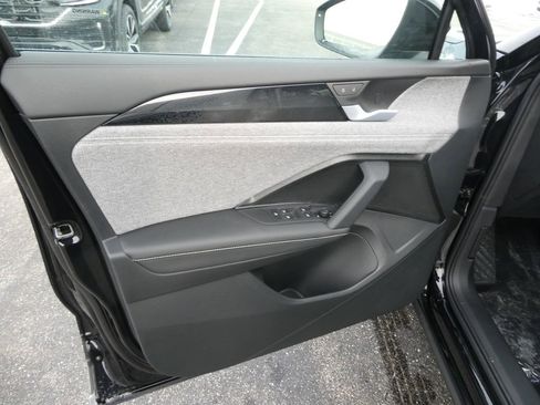 New 2026 Volkswagen Tiguan S AWD/4WD image 25