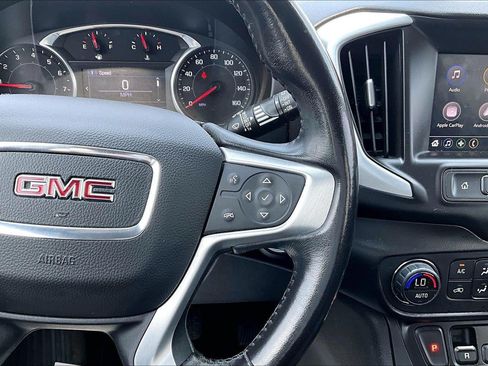 Used 2020 GMC Terrain SLE w/ Driver Convenience Package FWD image 16