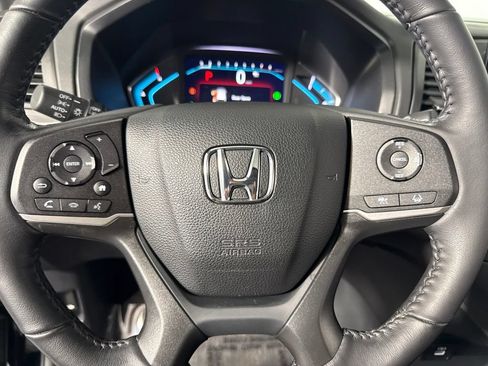 Used 2023 Honda Odyssey EX-L image 17