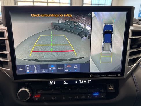 Used 2022 Toyota Tundra Platinum image 18