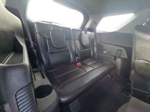 Used 2023 Ford Explorer Limited w/ Equipment Group 301A RWD image 13