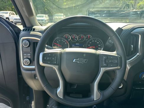 Used 2022 Chevrolet Silverado 1500 RST w/ LPO, Dark Essentials Package RWD image 16