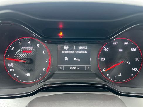 Used 2024 Chevrolet Trax RS w/ Sunroof Package image 21