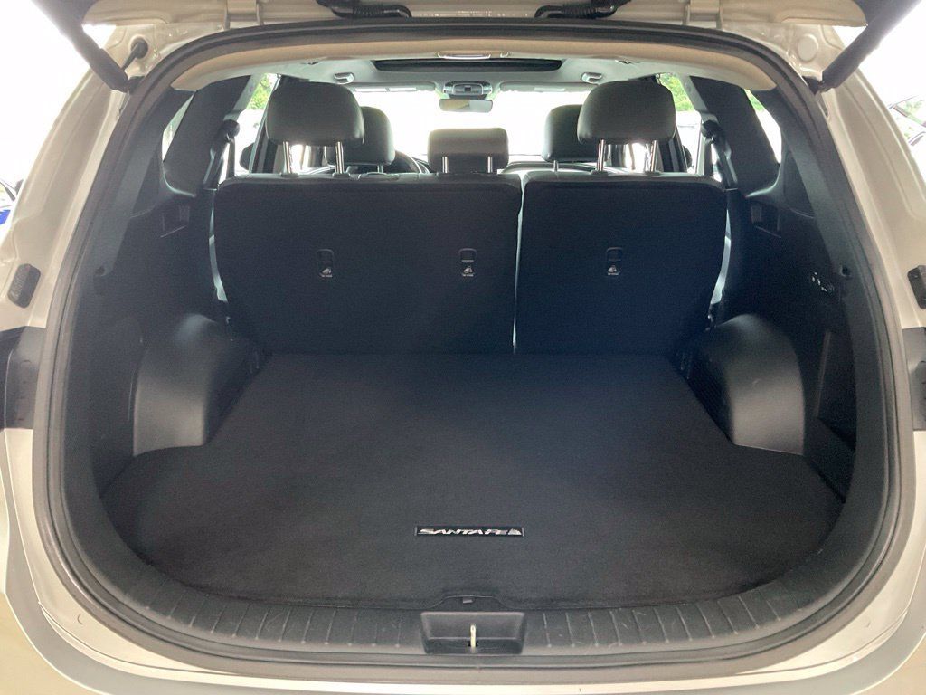 Used 2022 Hyundai Santa Fe Limited FWD image 24