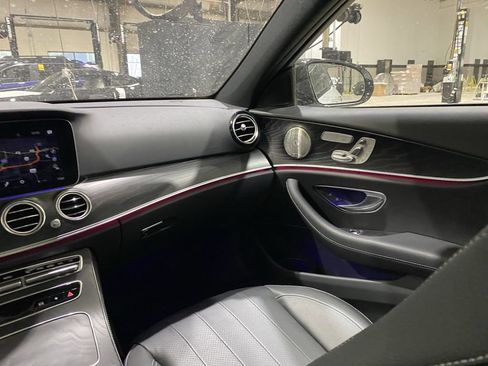 Used 2023 Mercedes-Benz E 350 Sedan w/ Premium Package image 4