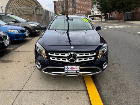 Used 2018 Mercedes-Benz GLA 250 4MATIC image 9