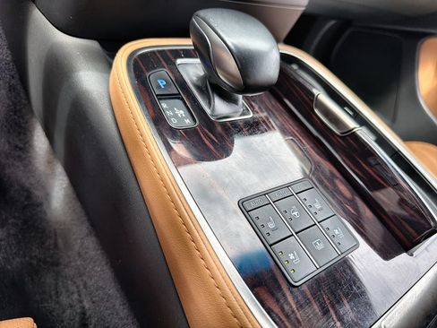 Used 2023 Lexus LS 500 AWD w/ Luxury Package image 22