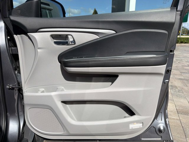 Used 2023 Honda Ridgeline RTL-E image 25