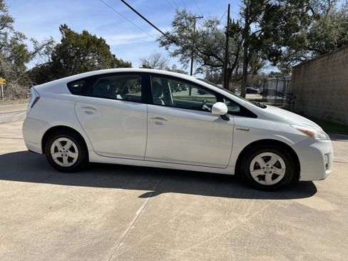 Used 2010 Toyota Prius Two image 13