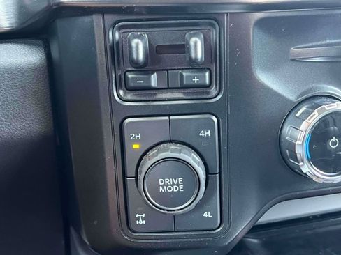 Used 2024 Ford F250 Lariat w/ Lariat Ultimate Package AWD/4WD image 31