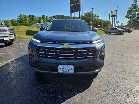 Used 2025 Chevrolet Equinox LT w/ Safety and Technology Package FWD image 8