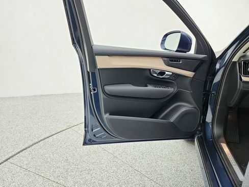 New 2026 Volvo XC90 B6 Plus w/ Protection Package image 27