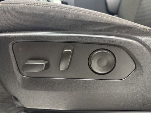 Used 2022 Chevrolet Silverado 1500 RST AWD/4WD image 10